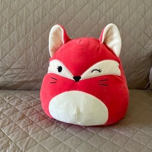 Fifi fox Squishmallow NWOT